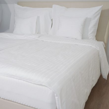 Hotel csíkos paplanhuzat - 80% PAM - 20% PE - áthajtós - 155 gr/m2 - 1 db